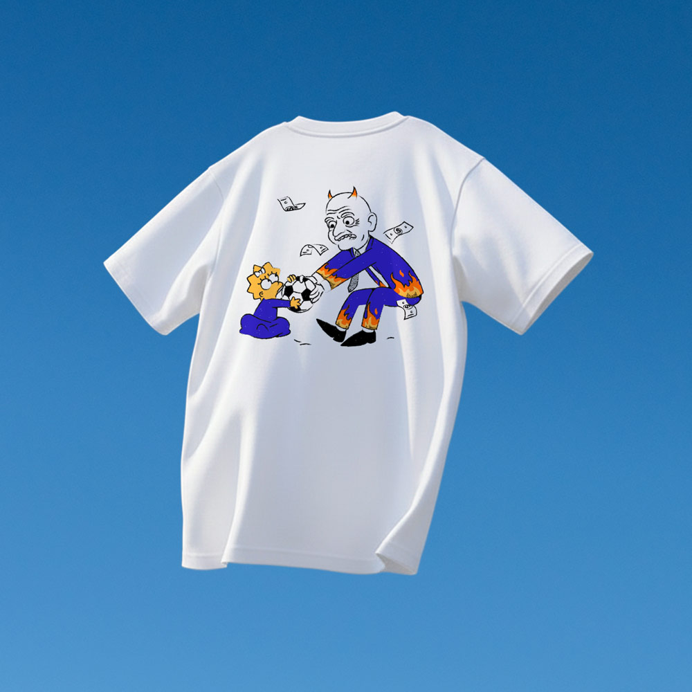 Camiseta FI-Fuck – Vista trasera | Volver a Primera Vista trasera de la camiseta FI-Fuck de Volver a Primera con ilustración crítica sobre la FIFA y el negocio del Mundial.